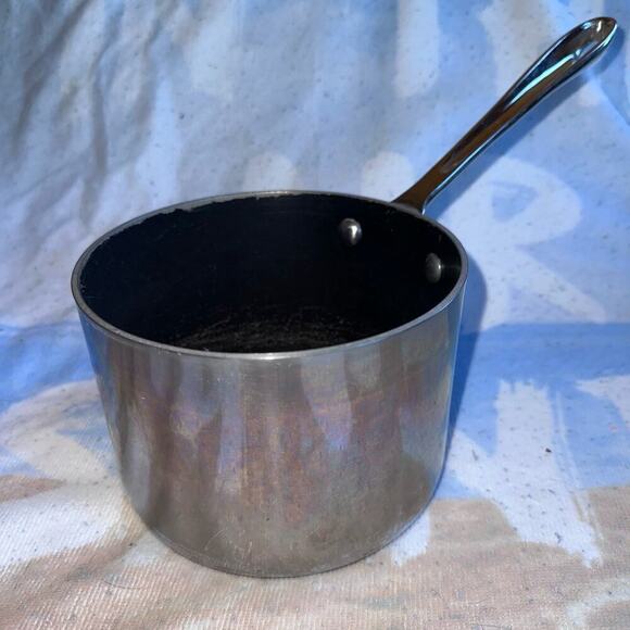PreOwned All Clad 2Qt Non Stick Saucepan - No Lid - Picture 1 of 10